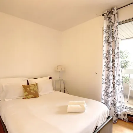 Logement Pour 4 Pers Proche Des Buttes Chaumont Paris Exterior photo